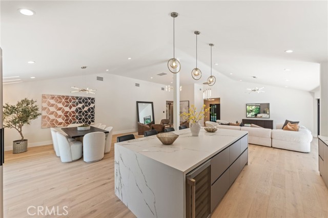 Detail Gallery Image 26 of 42 For 22850 Margarita Dr, Woodland Hills,  CA 91364 - 3 Beds | 3/1 Baths