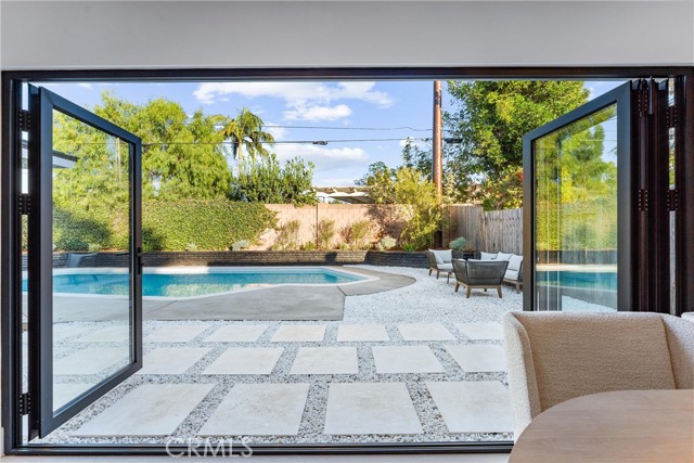 Detail Gallery Image 34 of 40 For 325 S Harwood St, Orange,  CA 92866 - 4 Beds | 2 Baths