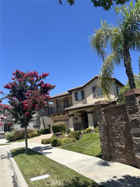 25198 Forest Street, Corona CA: https://media.crmls.org/medias/6a2cf407-63d6-4091-b05d-586bbfccc1bc.jpg