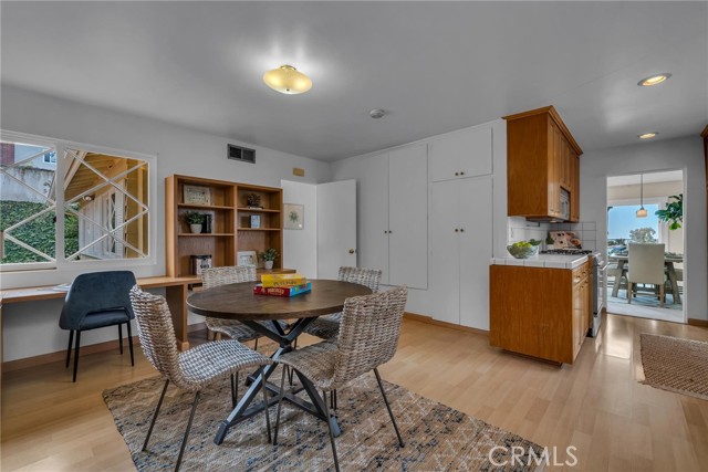 Family room adjoins kitchen