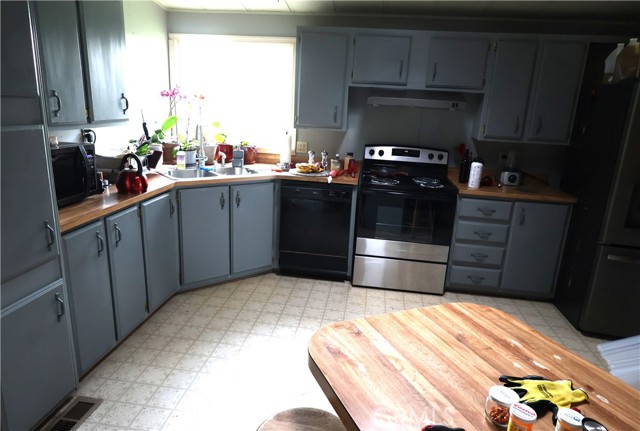 Detail Gallery Image 25 of 51 For 20490 Corning Rd., Corning,  CA 96021 - 2 Beds | 2 Baths