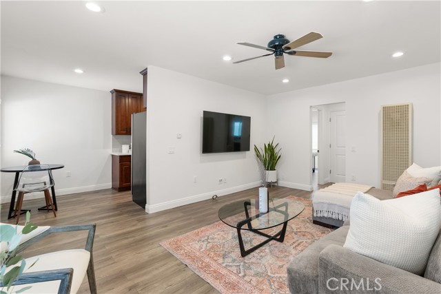 1831 E Appleton Street, Long Beach CA: https://media.crmls.org/medias/6a2dd039-585d-46f0-bb2d-cd2eb1e90e8f.jpg