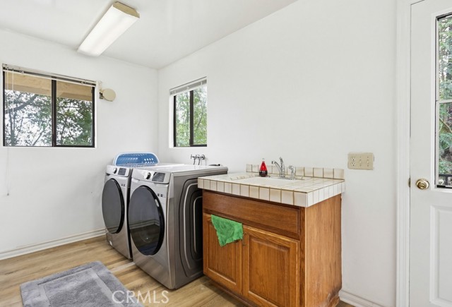 Detail Gallery Image 35 of 55 For 28572 Meadow Mesa Ln, Escondido,  CA 92026 - 4 Beds | 5/1 Baths