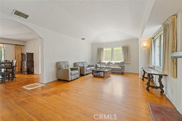 Detail Gallery Image 3 of 23 For 11039 Blix St, North Hollywood,  CA 91602 - 2 Beds | 1 Baths