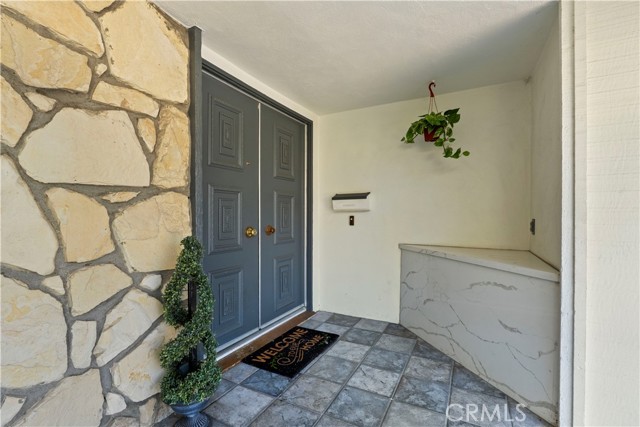 Detail Gallery Image 3 of 46 For 4272 Niland St, Lynwood,  CA 90262 - 4 Beds | 2 Baths