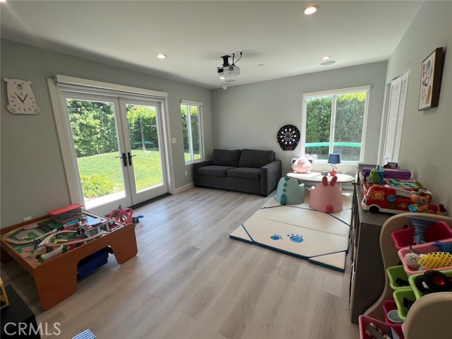 206 S Sunset Place, Monrovia CA: https://media.crmls.org/medias/6a2eee2d-46b4-4870-8813-6877deda8236.jpg