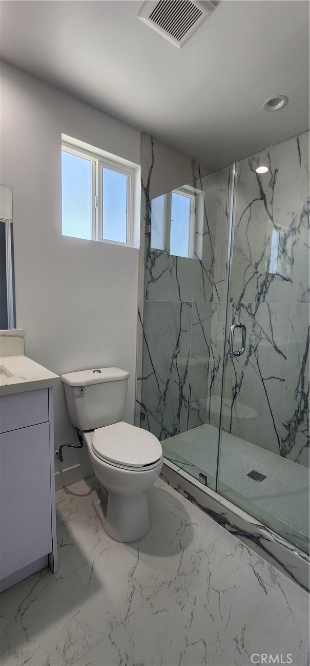 117 S Rampart Blvd, Los Angeles CA: https://media.crmls.org/medias/6a2f1da8-9b27-4a60-90a2-cc8ae1fdd29e.jpg