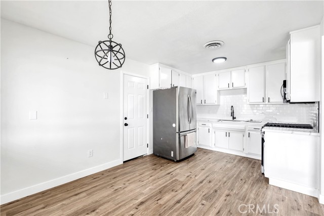 9213 Jacaranda Avenue, California City CA: https://media.crmls.org/medias/6a2f96ef-e75e-4f10-a2e9-74c0ccb07ae7.jpg