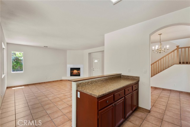 Detail Gallery Image 14 of 41 For 16200 Setting Sun Cir, Riverside,  CA 92503 - 4 Beds | 2/1 Baths
