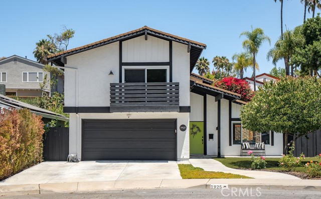 Detail Gallery Image 1 of 34 For 1925 Meadow Brook Ct, Thousand Oaks,  CA 91362 - 4 Beds | 2/1 Baths