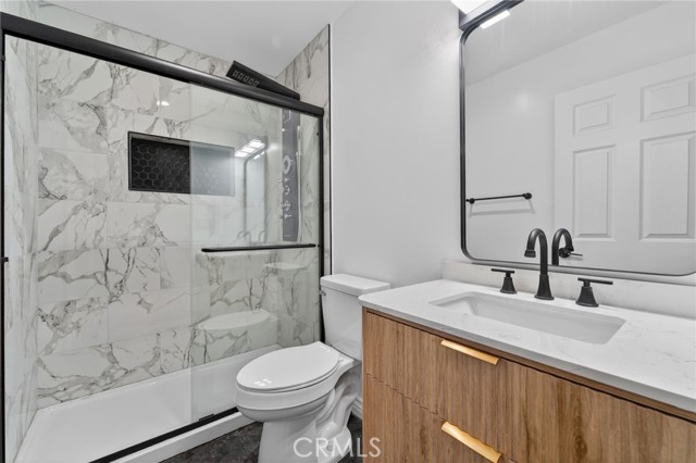 Detail Gallery Image 39 of 58 For 1131 E 21st, Long Beach,  CA 90806 - 5 Beds | 5 Baths