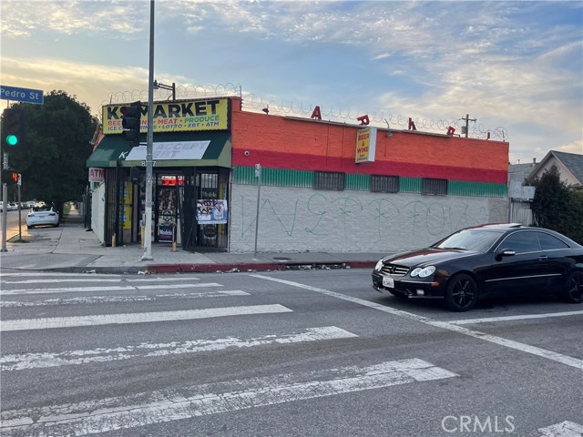 8273 S San Pedro, Los Angeles, California 90003, ,Commercial Sale,For Sale,8273 S San Pedro,CRSB23216146