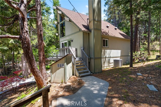 Detail Gallery Image 22 of 29 For 635 Grass Valley Dr, Lake Arrowhead,  CA 92352 - 3 Beds | 2 Baths