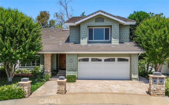 45 Colonial, Irvine CA: https://media.crmls.org/medias/6a31461f-72c2-4407-88ff-74c8504223f6.jpg