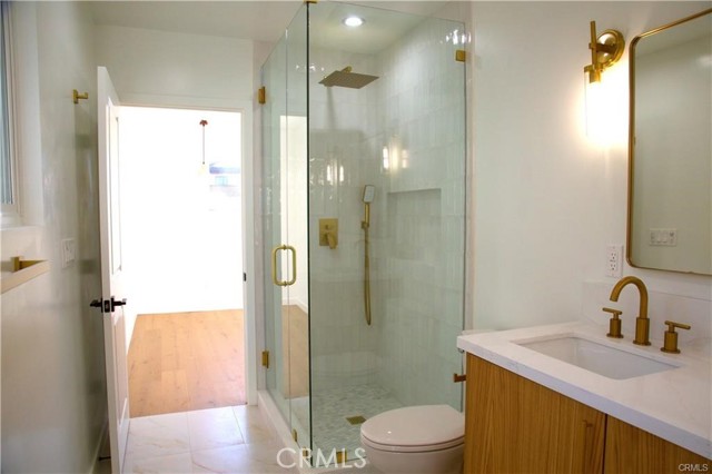Detail Gallery Image 22 of 29 For 3637 Ashwood, Mar Vista,  CA 90066 - 3 Beds | 3 Baths