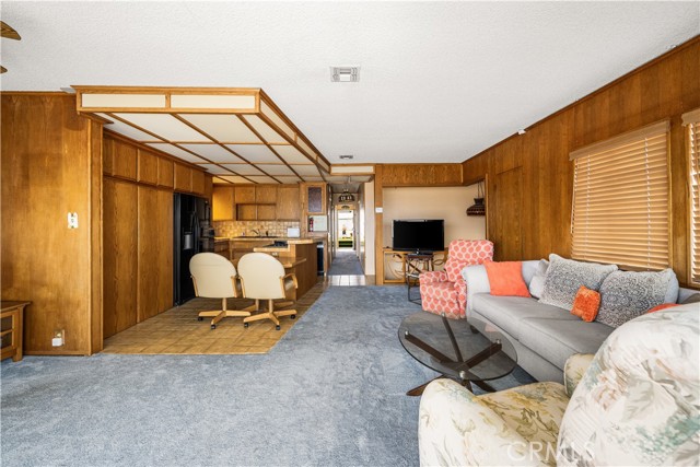 1207 Seal Way, Seal Beach CA: https://media.crmls.org/medias/6a31c105-d175-47c5-950e-aae14f4f9a83.jpg