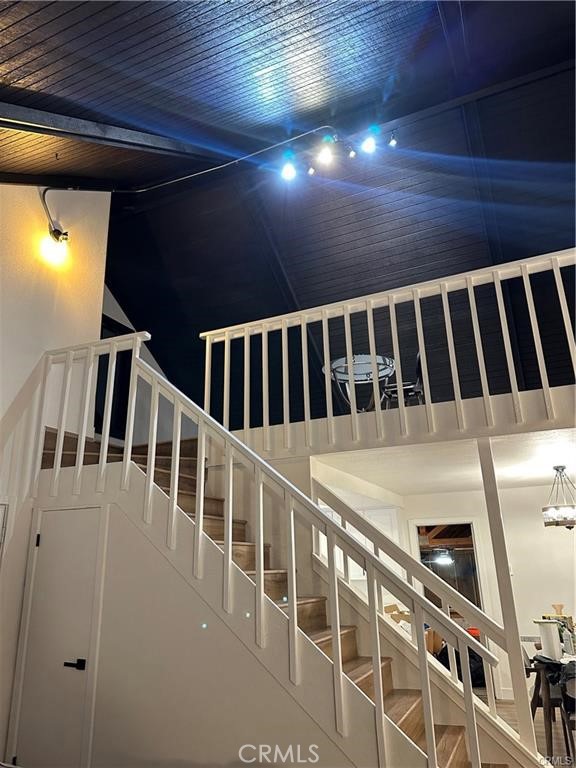 Detail Gallery Image 10 of 18 For 439 Tanglewood Dr, Big Bear City,  CA 92314 - 4 Beds | 2 Baths