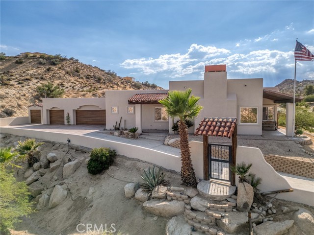 Detail Gallery Image 11 of 62 For 57045 Plaza Del Amigo, Yucca Valley,  CA 92284 - 3 Beds | 3/1 Baths