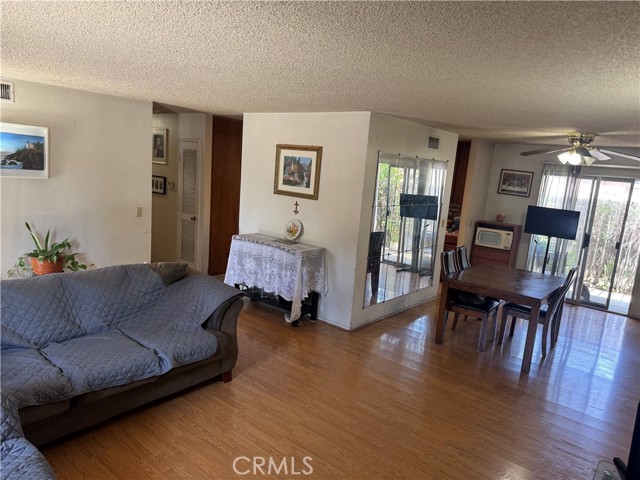 14222 Filmore Street, Arleta CA: https://media.crmls.org/medias/6a3262ed-e7ad-49a7-87bc-17bd1dc48399.jpg
