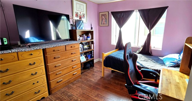 14287 Foothill Boulevard, Sylmar CA: https://media.crmls.org/medias/6a331564-56d8-4ae6-8b7b-f604fe3f7c0f.jpg