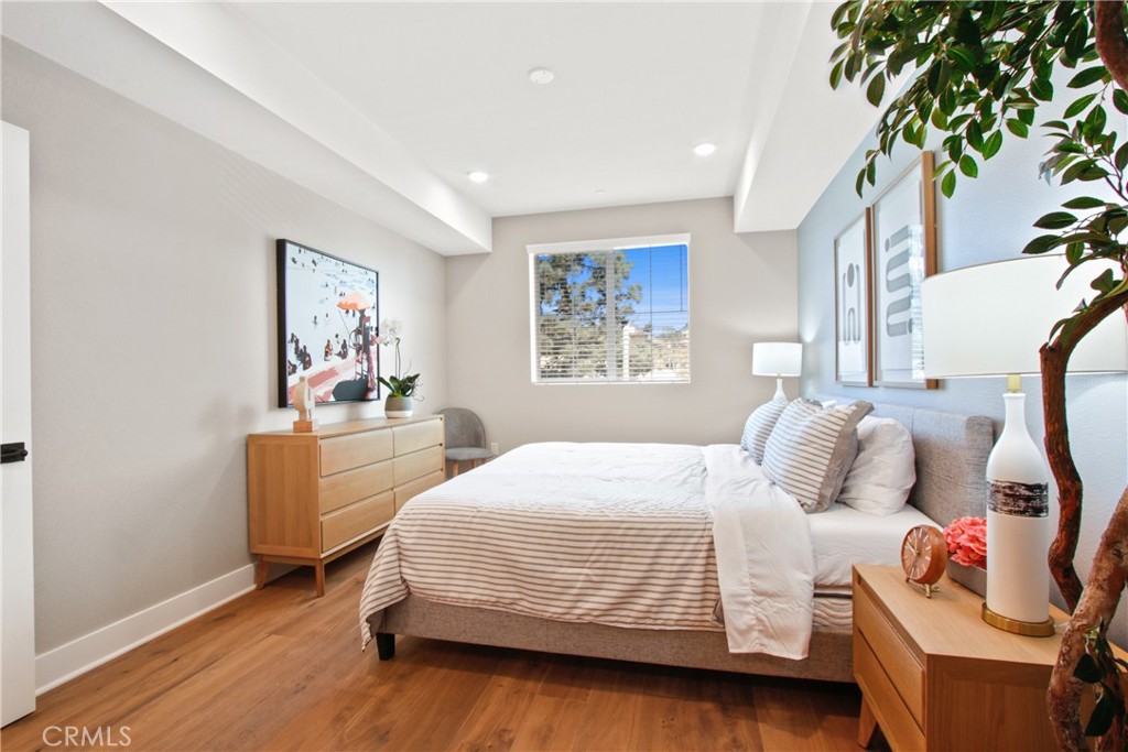 7. 927 Deep Valley Drive #111 Rolling Hills Estates, CA 90274