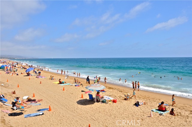 Detail Gallery Image 64 of 75 For 2822 Newport Blvd, Newport Beach,  CA 92663 - 3 Beds | 3 Baths