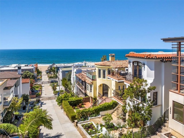 229 24th Street, Manhattan Beach, California 90266, 5 Bedrooms Bedrooms, ,2 BathroomsBathrooms,Residential,For Sale,24th,SB23171608