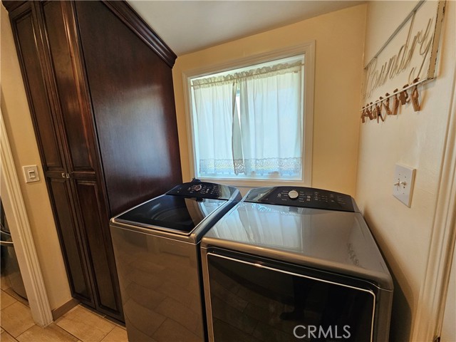 Detail Gallery Image 14 of 38 For 4026 N Shadydale Ave, Covina,  CA 91722 - 4 Beds | 2/1 Baths