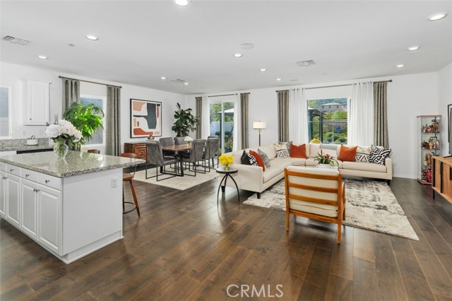 Detail Gallery Image 4 of 22 For 7633 River Gulch, Riverside,  CA 92507 - 4 Beds | 2 Baths