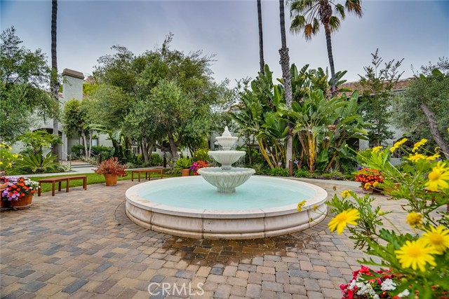 Detail Gallery Image 8 of 12 For 4862 Tiara, Huntington Beach,  CA 92649 - 1 Beds | 1 Baths