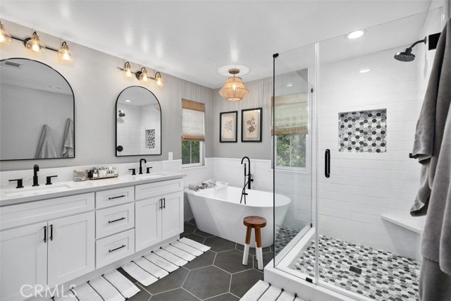 54 Livingston Pl, Ladera Ranch CA: https://media.crmls.org/medias/6a36d8af-02ef-45e7-8fc0-4968bef3a106.jpg