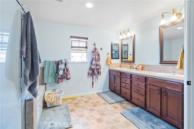 Detail Gallery Image 23 of 36 For 233 Mono Lake Ave, Merced,  CA 95341 - 3 Beds | 2/1 Baths