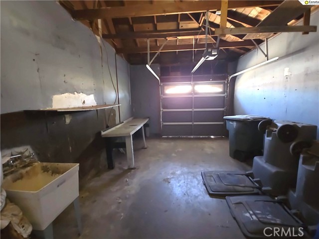 Detail Gallery Image 26 of 27 For 1923 W Pontiac, Fresno,  CA 93705 - 4 Beds | 2 Baths