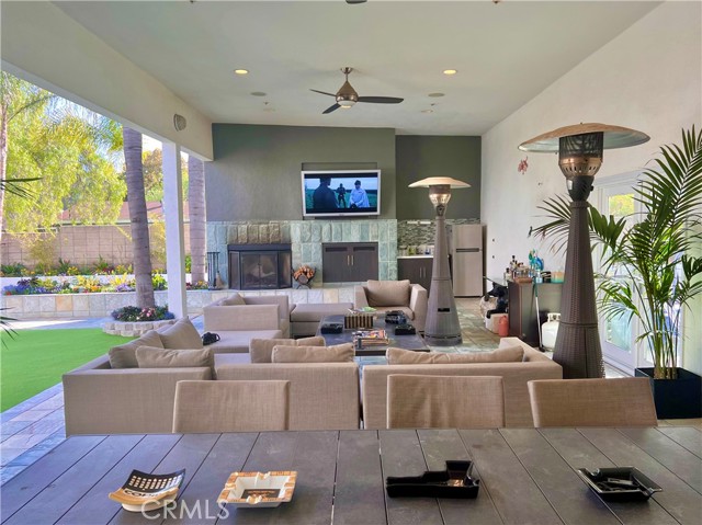 Detail Gallery Image 2 of 10 For 20301 Sw Cypress St, Newport Beach,  CA 92660 - 5 Beds | 4/2 Baths