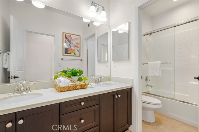 2844 E Pacific Court, Brea CA: https://media.crmls.org/medias/6a3abb82-7dbb-40e5-a39f-17dc38246608.jpg
