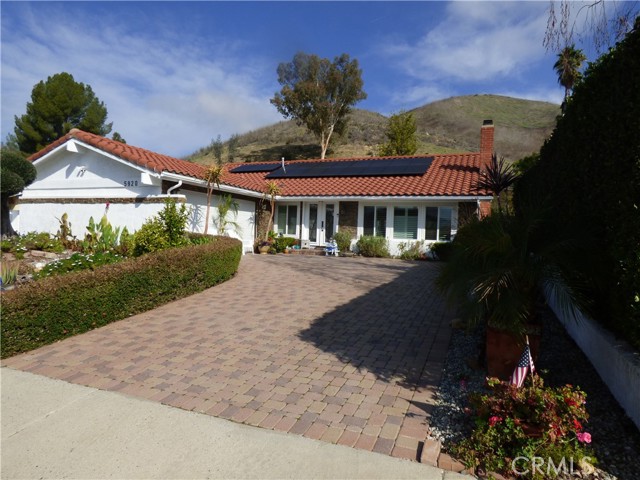 Detail Gallery Image 1 of 25 For 5920 Carell Ave, Agoura Hills,  CA 91301 - 4 Beds | 2 Baths