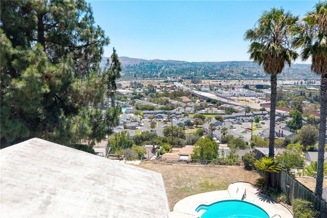 19662 Larkridge Drive, Yorba Linda CA: https://media.crmls.org/medias/6a3b1ca5-1879-40f4-9e37-da1e5406e17d.jpg