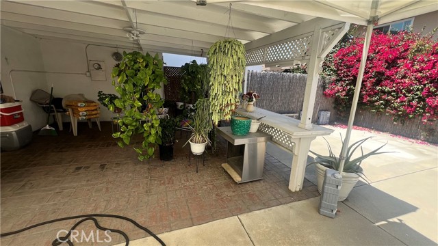 11053 Elmcrest St, El Monte CA: https://media.crmls.org/medias/6a3ba422-11ac-47d8-b85c-8e8725d5700b.jpg