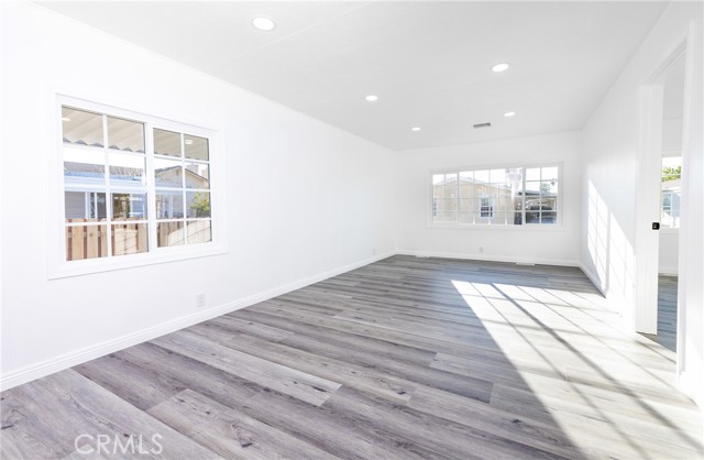 21100 State Street, San Jacinto CA: https://media.crmls.org/medias/6a3bfd15-b3a6-41c5-a5bb-3bce4577dd22.jpg