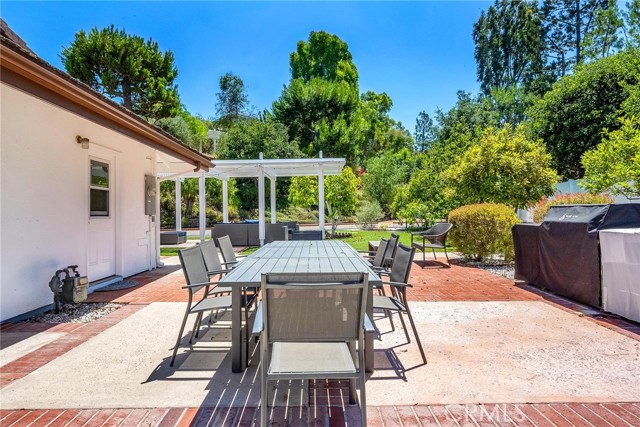 Detail Gallery Image 26 of 34 For 4 Bridlewood Cir, Rolling Hills Estates,  CA 90274 - 3 Beds | 2/1 Baths