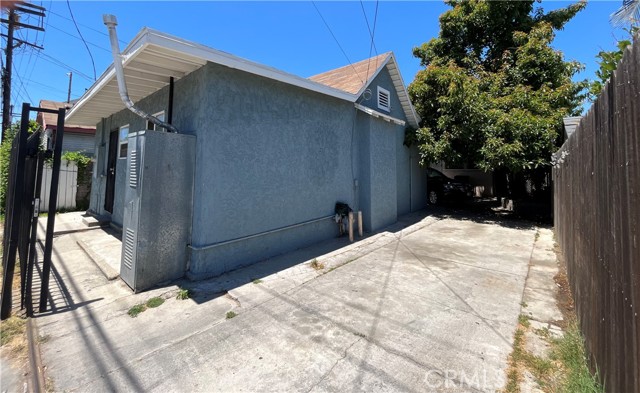 1248 Rolland Curtis Place, Los Angeles CA: https://media.crmls.org/medias/6a3c5f76-1fe2-4849-9415-34af5c6bde88.jpg