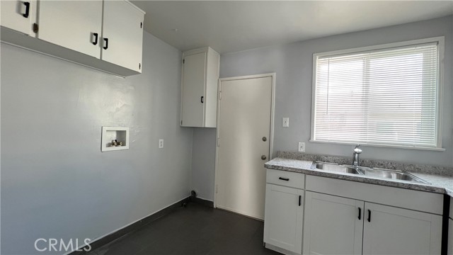 Detail Gallery Image 6 of 21 For 14763 Ryon Ave, Bellflower,  CA 90706 - 2 Beds | 1 Baths