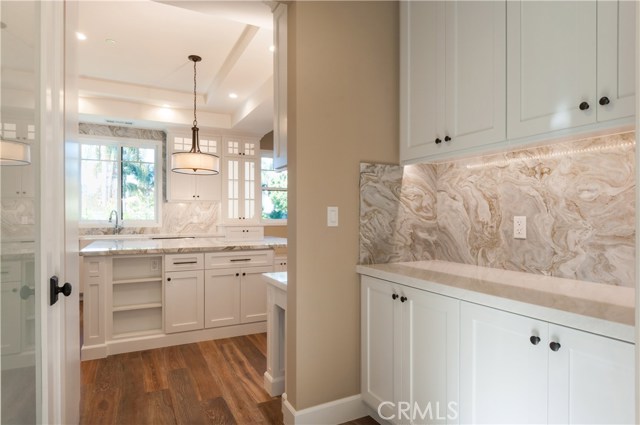 1401 Lynngrove Drive, Manhattan Beach, California 90266, 5 Bedrooms Bedrooms, ,5 BathroomsBathrooms,Residential,Sold,Lynngrove,SB17035435
