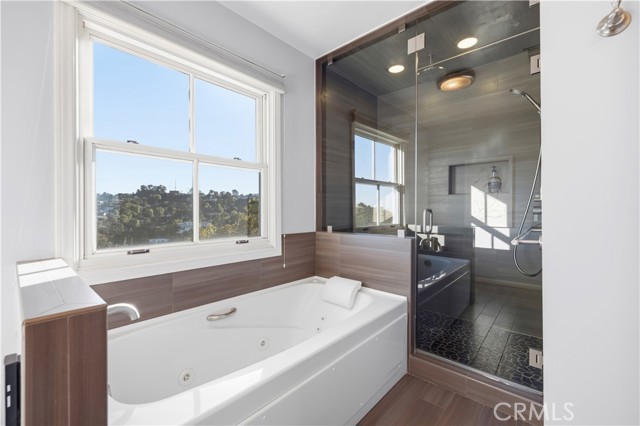 Detail Gallery Image 26 of 74 For 8615 Skyline Dr, Los Angeles,  CA 90046 - 3 Beds | 3 Baths