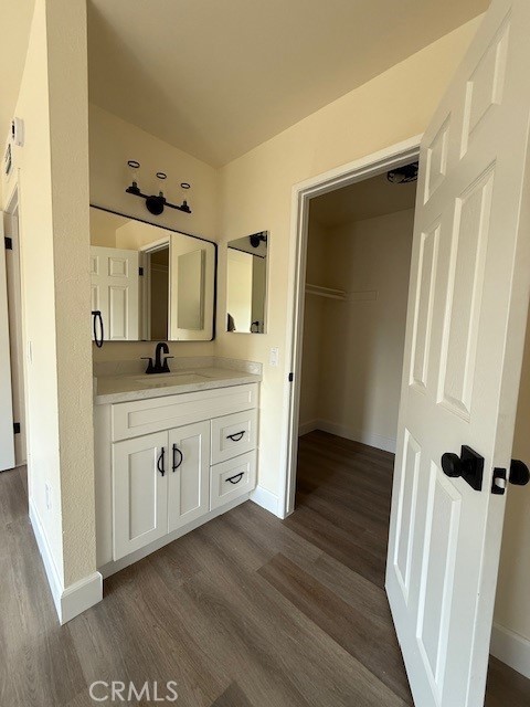 Detail Gallery Image 8 of 11 For 1016 Cabrillo Park Dr #H,  Santa Ana,  CA 92701 - 2 Beds | 1 Baths