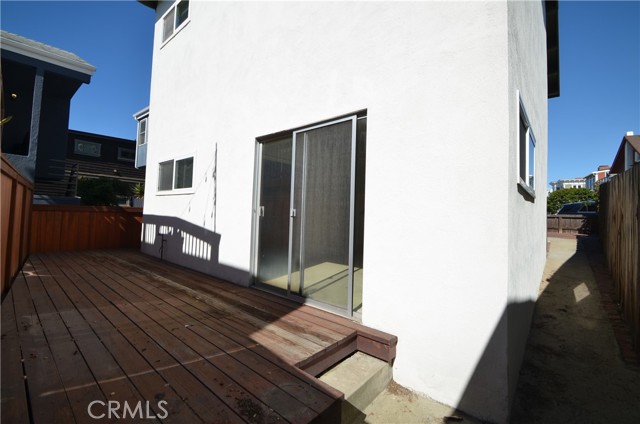 250 24th St, Hermosa Beach, California 90254, 3 Bedrooms Bedrooms, ,1 BathroomBathrooms,Residential,Sold,24th St,SB22037743