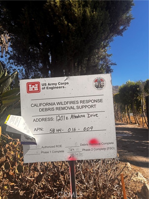 1201 E Altadena Drive, Altadena CA: https://media.crmls.org/medias/6a3e11c3-0603-4ea2-a99a-9d6520f326ef.jpg