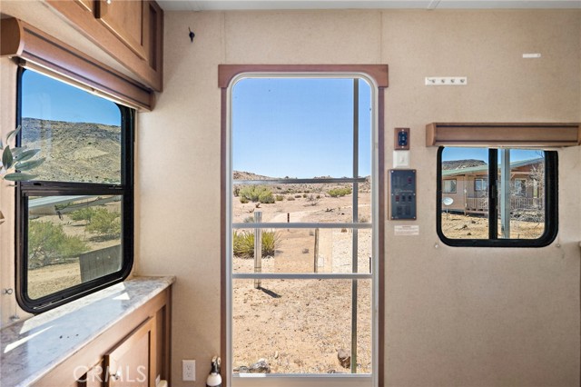 Detail Gallery Image 12 of 45 For 54559 Saratoga Rd, Pioneertown,  CA 92268 - – Beds | – Baths