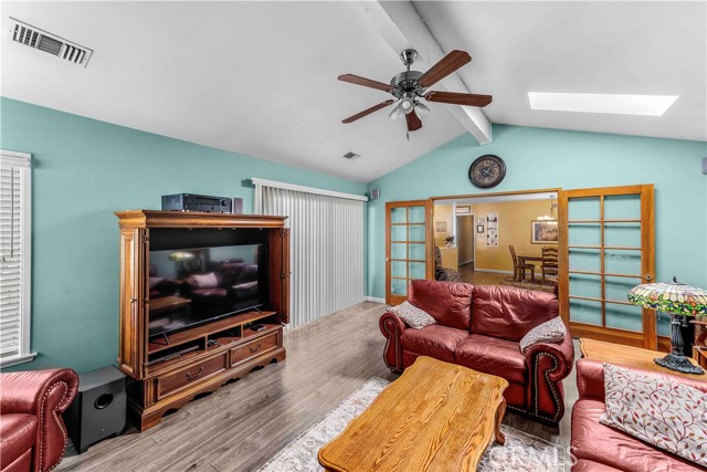 Image 17 of 40 For 5101 Myra