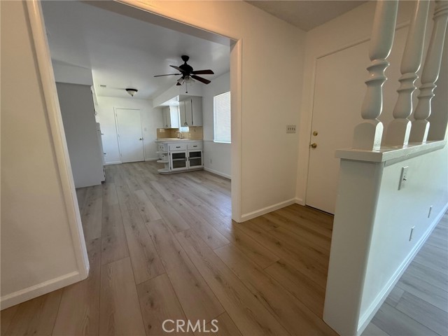 12981 Leith Way, Yucaipa CA: https://media.crmls.org/medias/6a3f93d8-1d94-4e77-bed5-004cffefb637.jpg